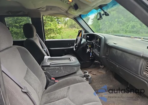 2005 Chevrolet Silverado K1500 из США, поврежденный, VIN 1GCEK19Z55Z236430